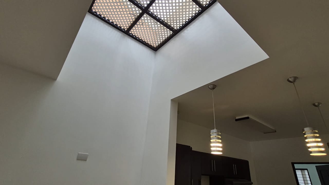 Luz natural sobre la cocina